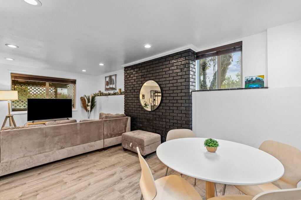 Ferienwohnung Pacific Nw Gem W/Hot-Tub 15 Minutes Airport. Auburn Exterior foto
